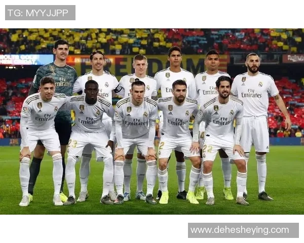 足坛巨星精准传球与团队配合全景集锦展现无与伦比的控球艺术 足坛巨星精准传球与团队配合全景集锦展现无与伦比的控球艺术